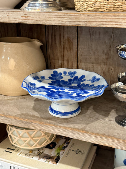 Assisi Cake Stand