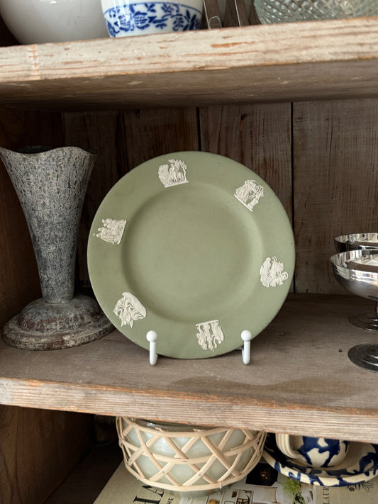 Fairford Wedgwood Sage Jasperware Plate